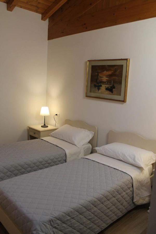 Corte Nuova B&B Bagnolo San Vito Luaran gambar