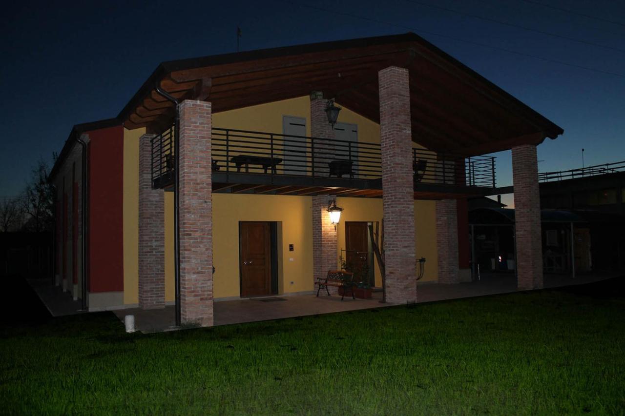 Corte Nuova B&B Bagnolo San Vito Luaran gambar