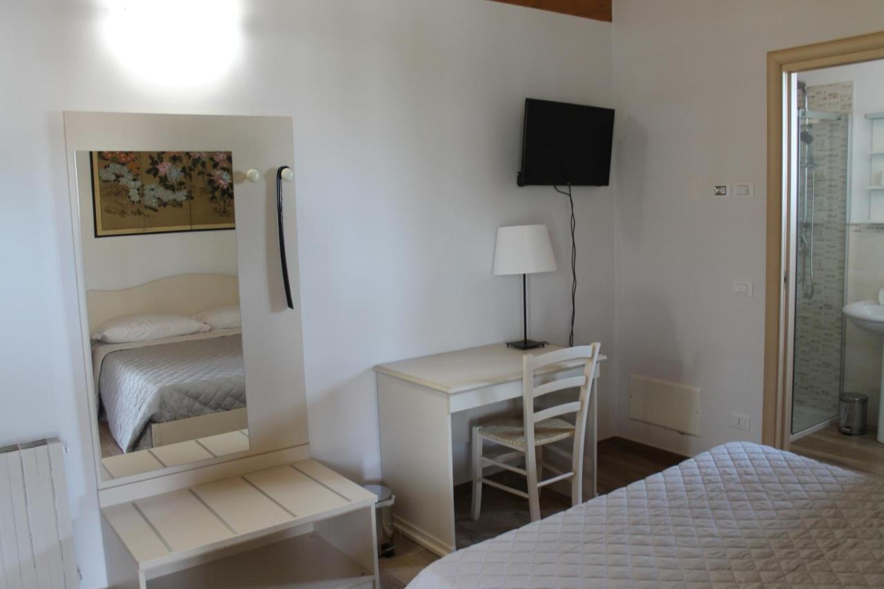 Corte Nuova B&B Bagnolo San Vito Luaran gambar