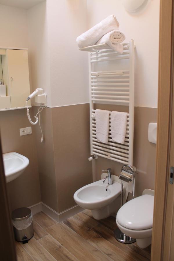 Corte Nuova B&B Bagnolo San Vito Luaran gambar