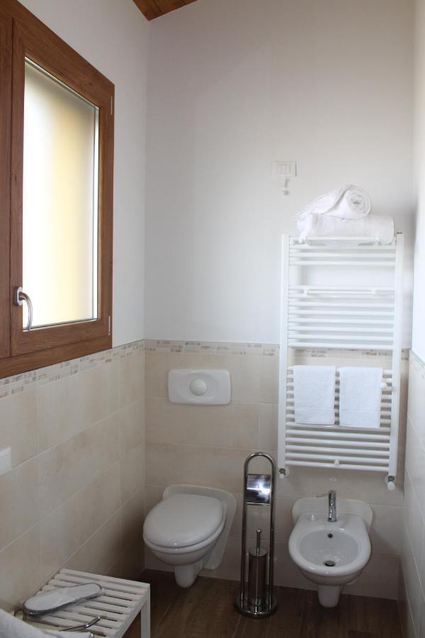 Corte Nuova B&B Bagnolo San Vito Luaran gambar